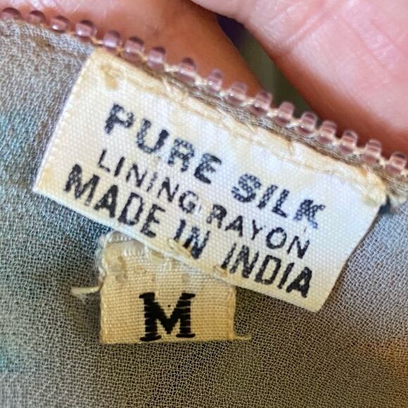 Vintage L heavily embroidered and beaded skirt set sage green floral motif - Picture 12 of 12